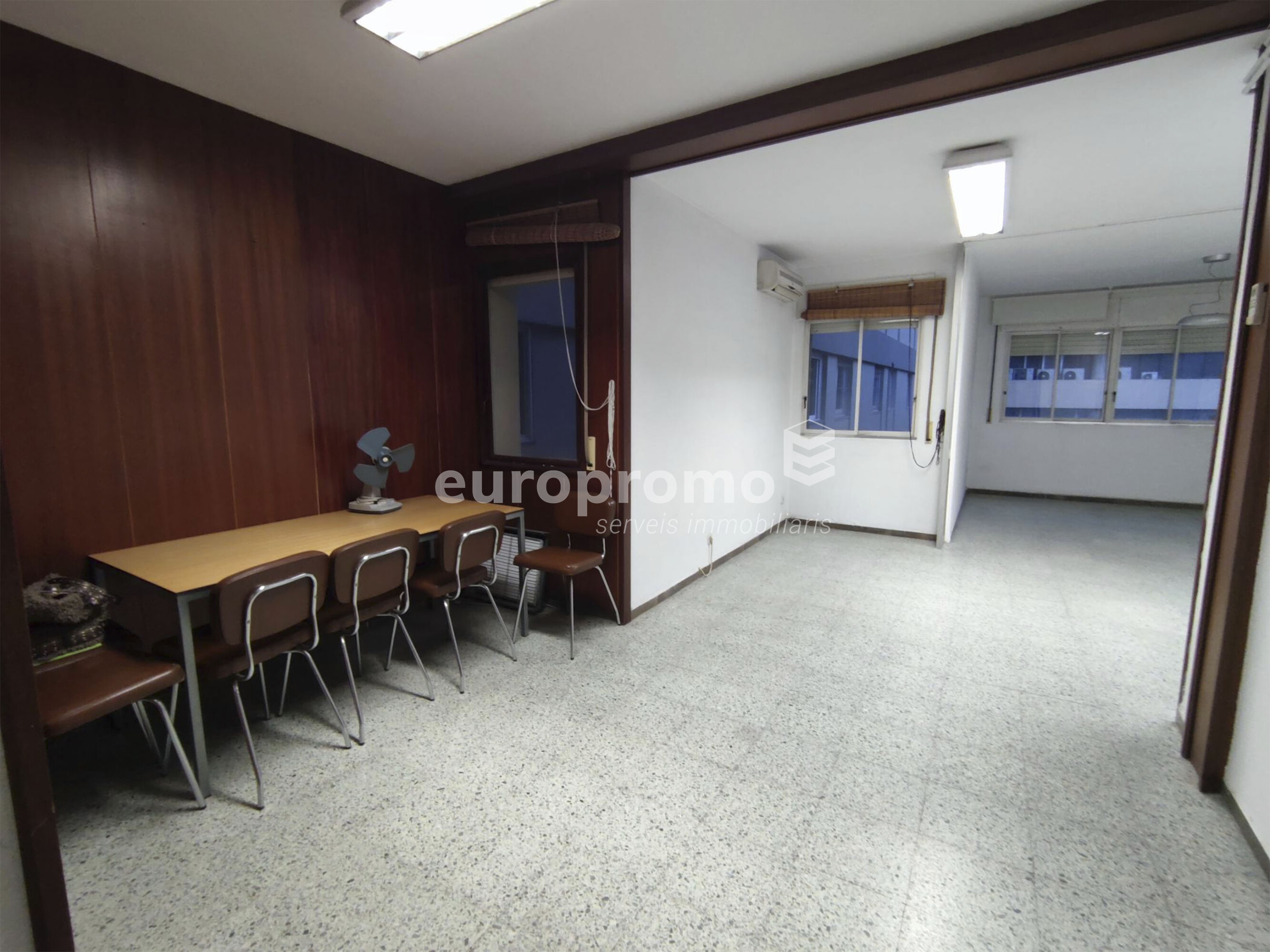 Oficina de 60 m2 en el centro de Girona- Jaume I